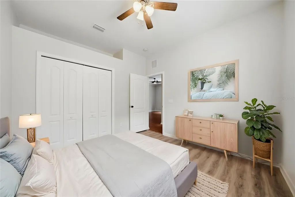 403 Laguna Mill Drive Ruskin FL 33570
