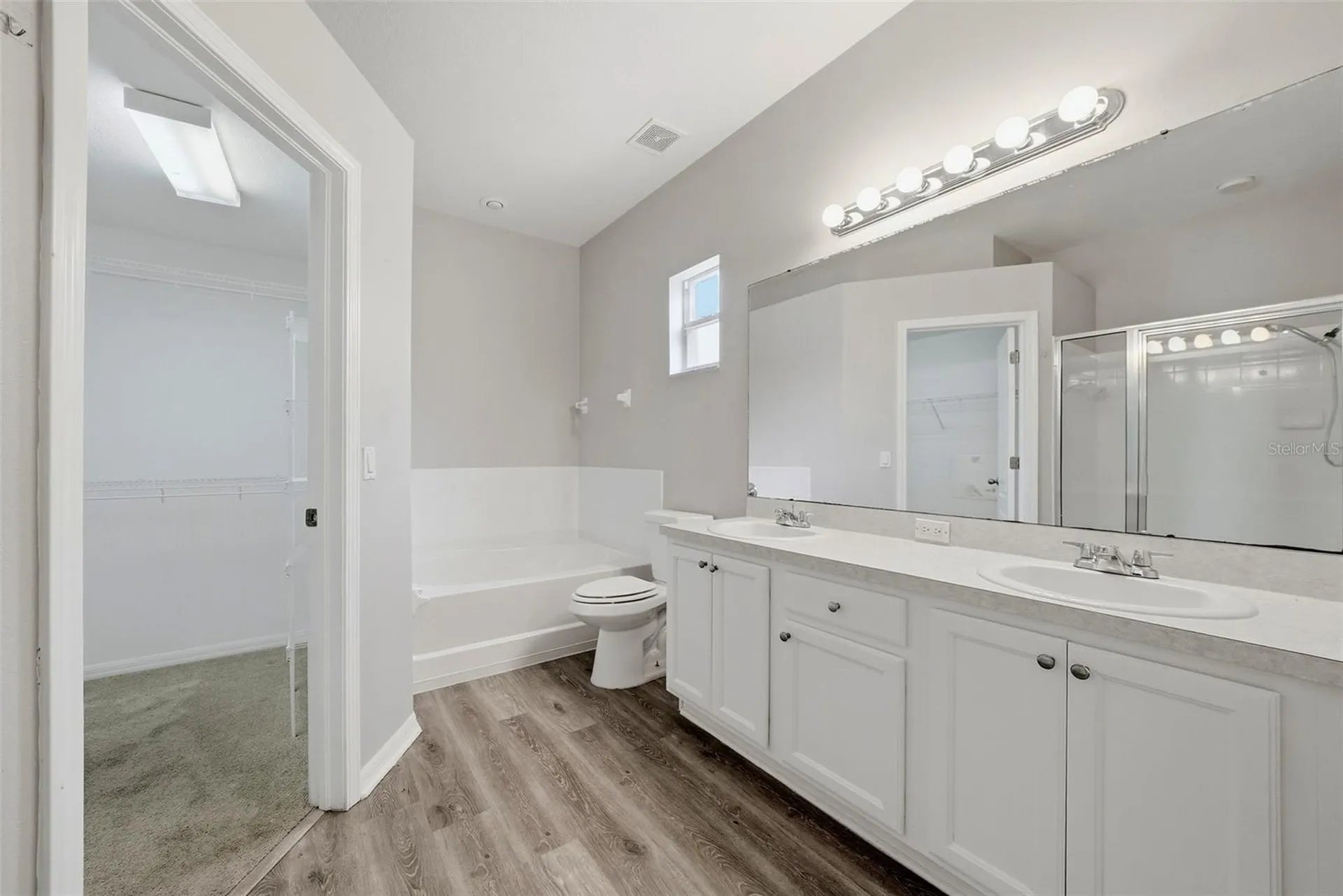 403 Laguna Mill Drive Ruskin FL 33570