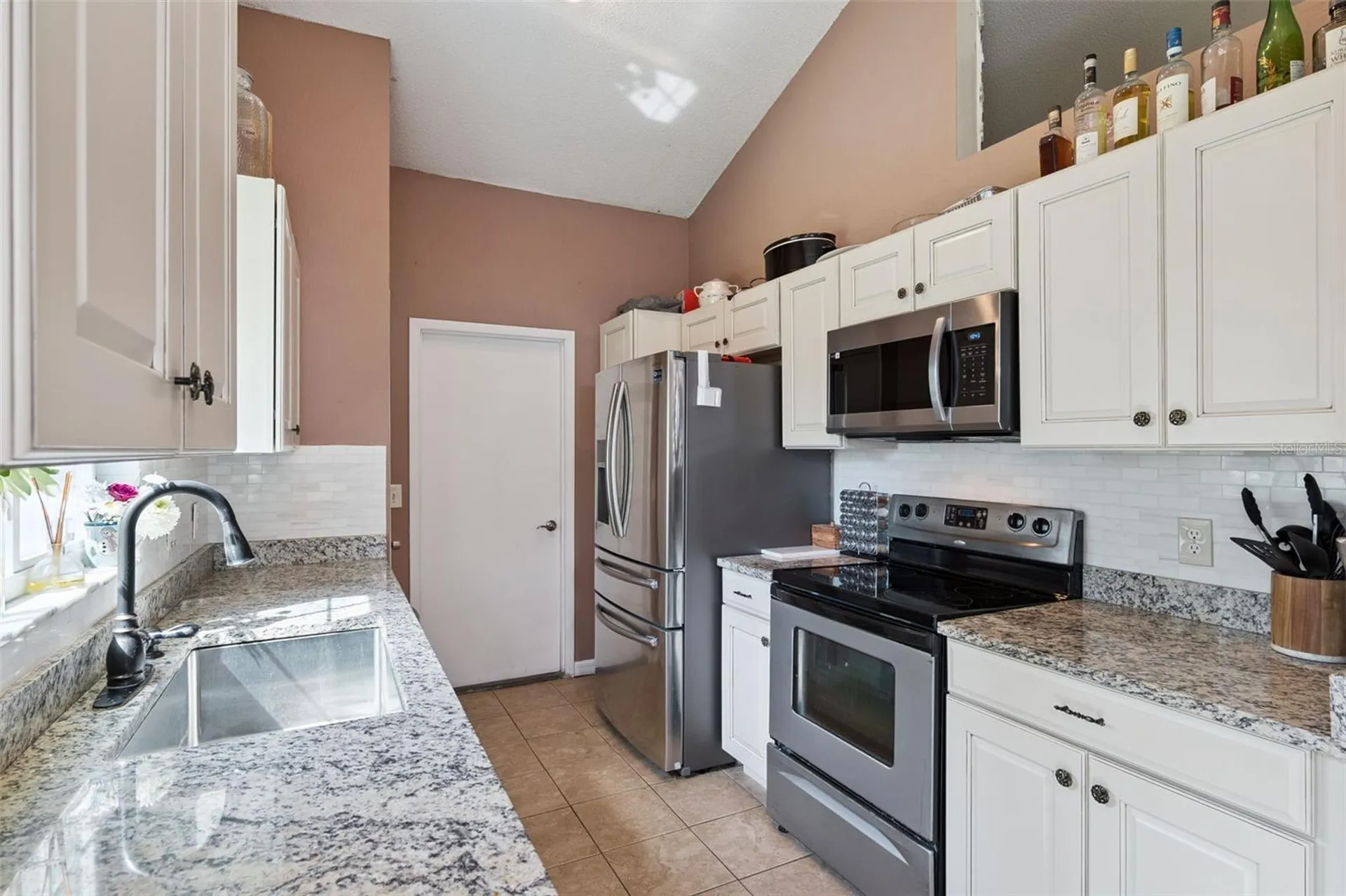 1058 Mckinnon Avenue Oviedo FL 32765
