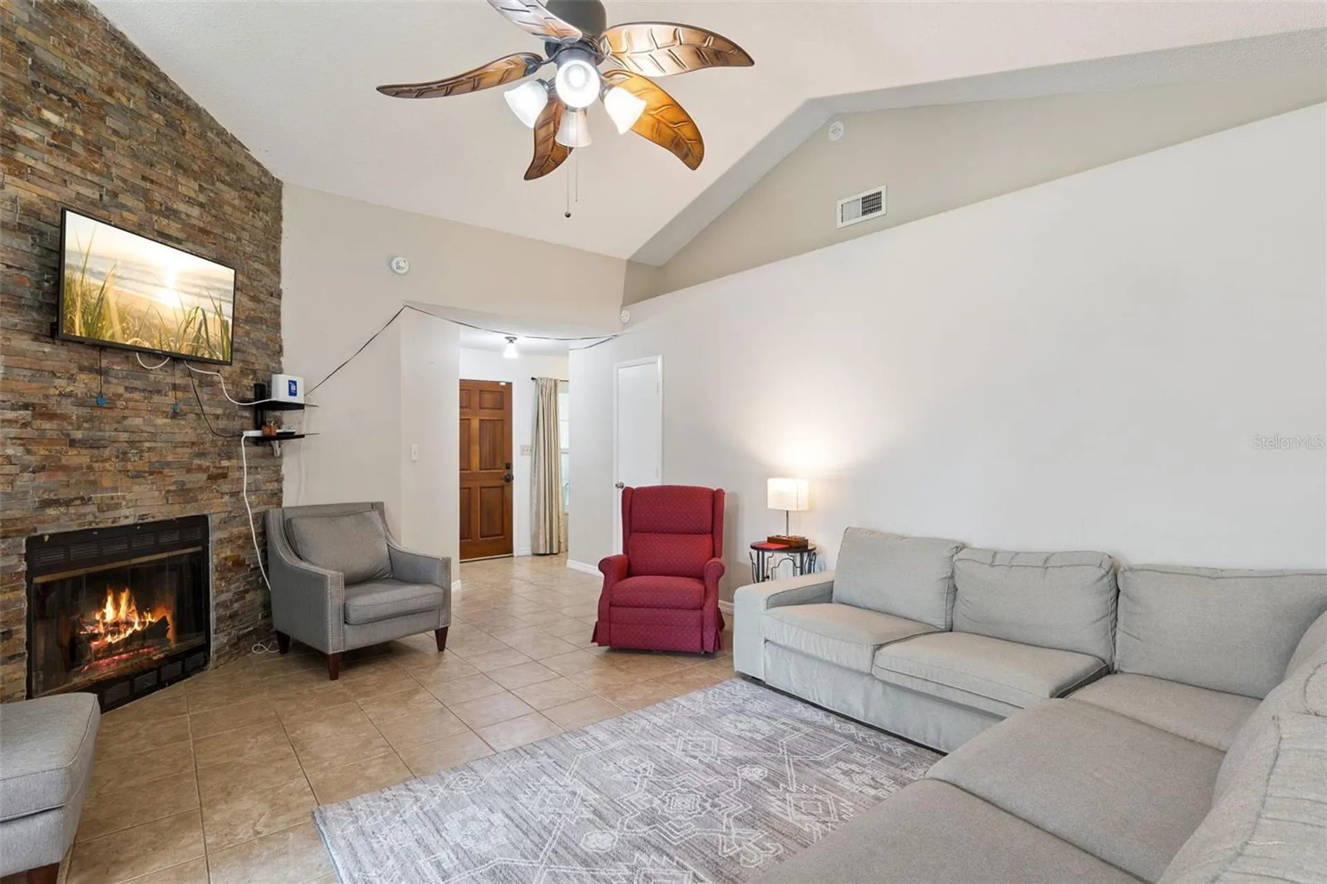 1058 Mckinnon Avenue Oviedo FL 32765