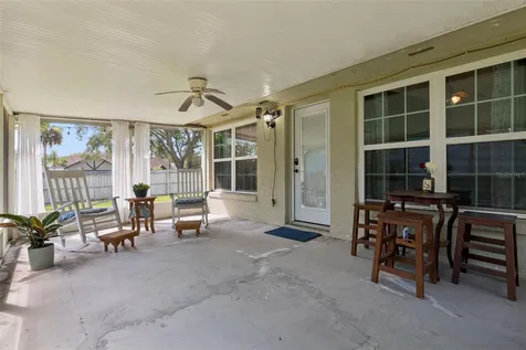 1058 Mckinnon Avenue Oviedo FL 32765