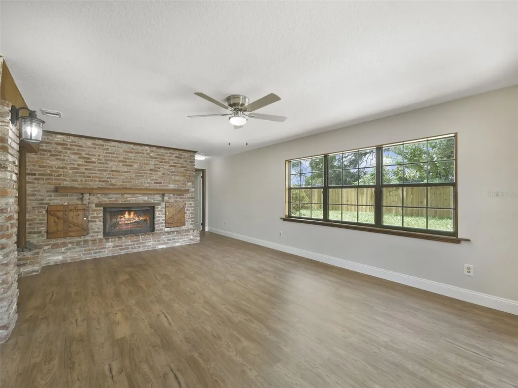 7107 Leighton Way Orlando FL 32822