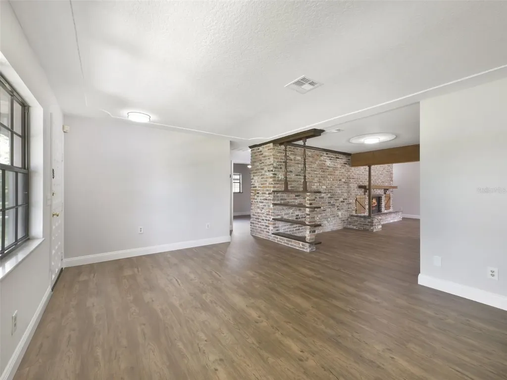 7107 Leighton Way Orlando FL 32822