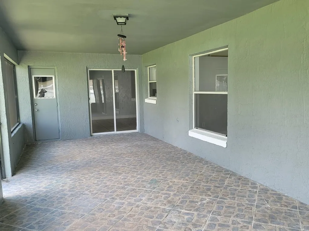 503 Pine Bark Court Kissimmee FL 34758