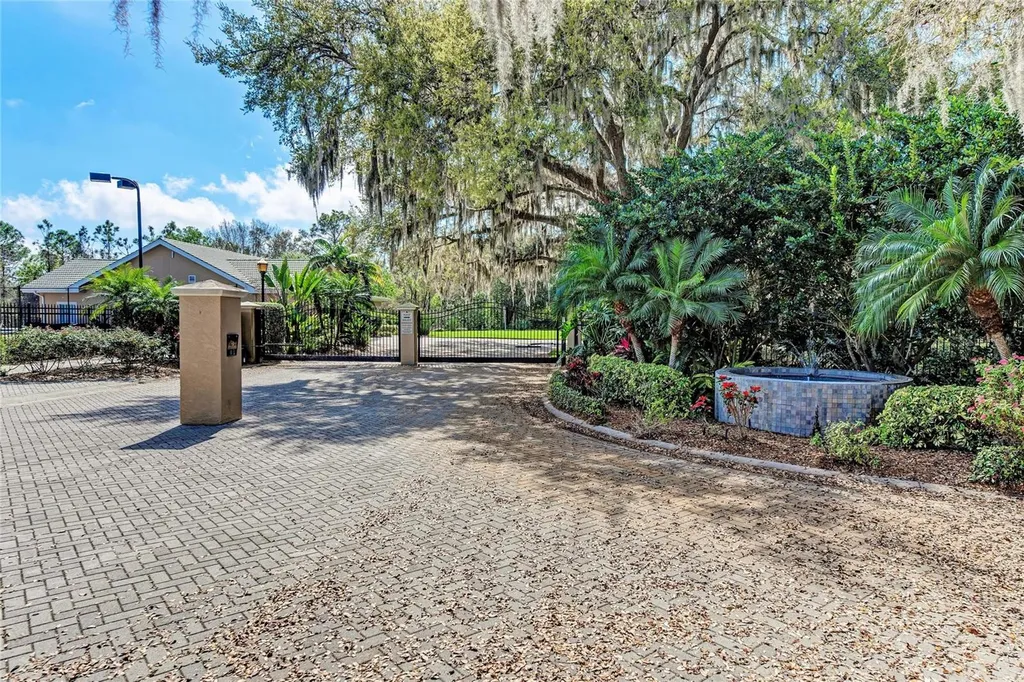 5200 Manorwood Drive Sarasota FL 34235