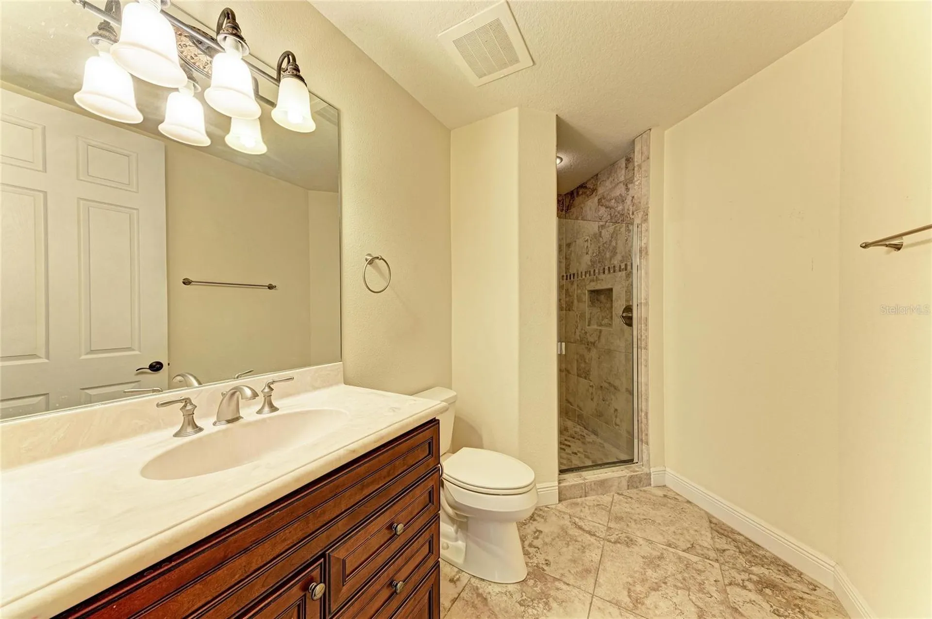 5200 Manorwood Drive Sarasota FL 34235