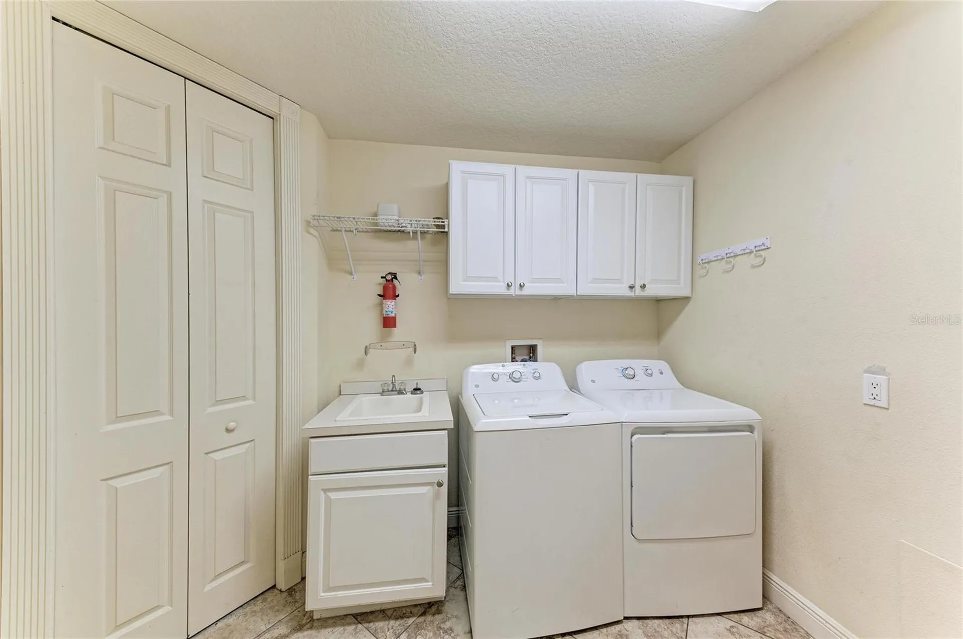 5200 Manorwood Drive Sarasota FL 34235