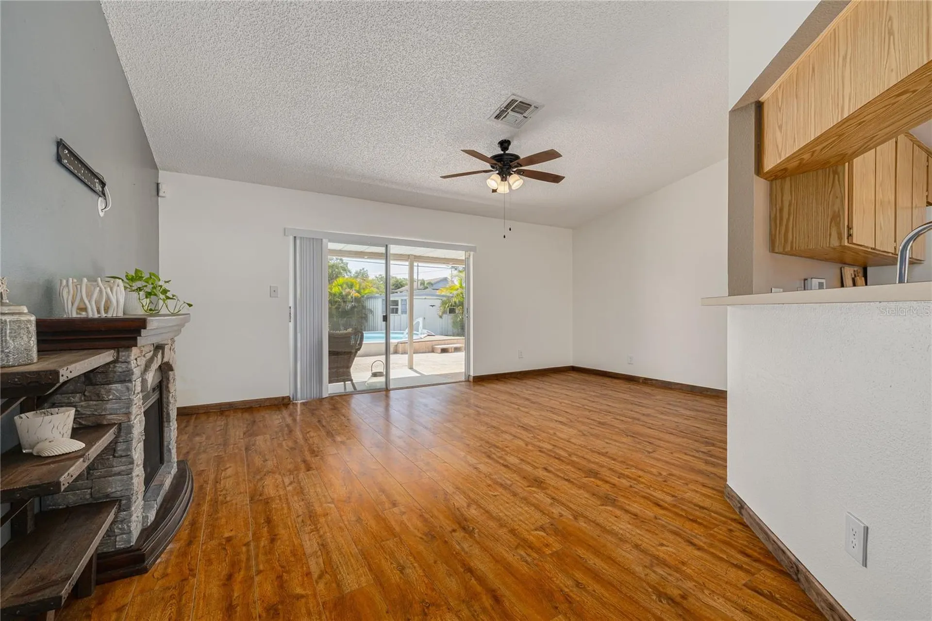 2153 Catalina Drive N Clearwater FL 33763
