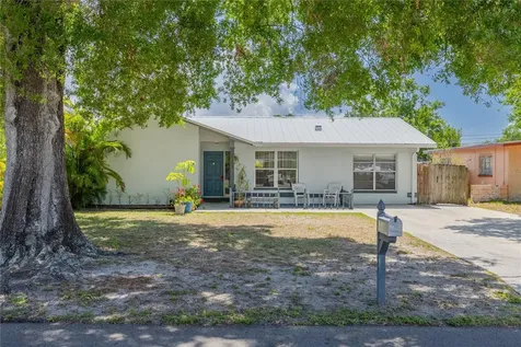 2153 Catalina Drive N Clearwater FL 33763