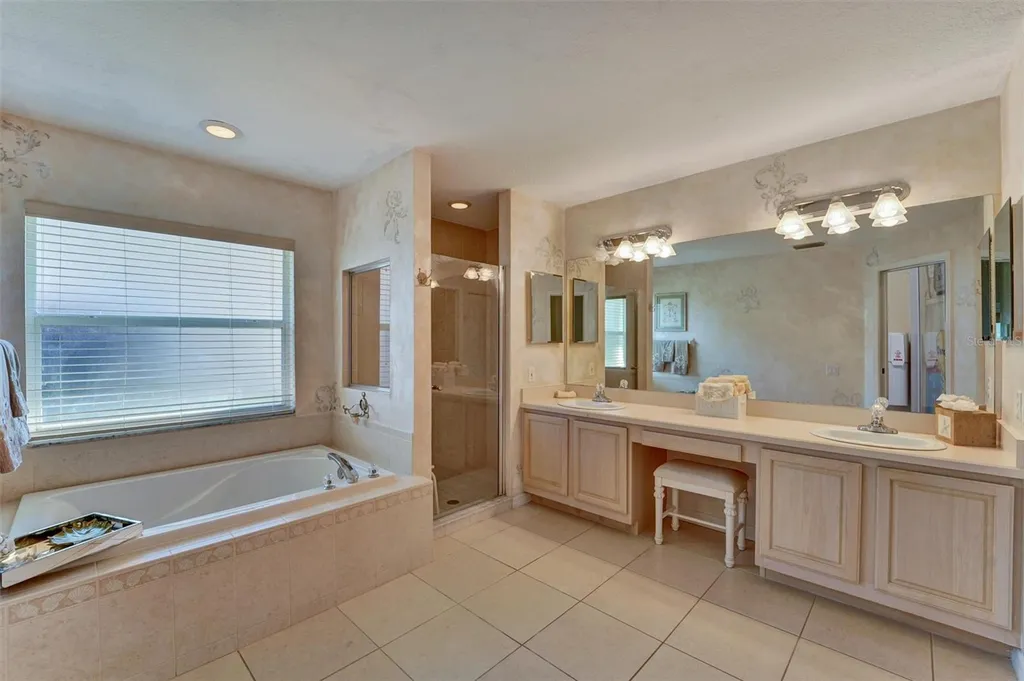 Tarpon Springs FL 34689