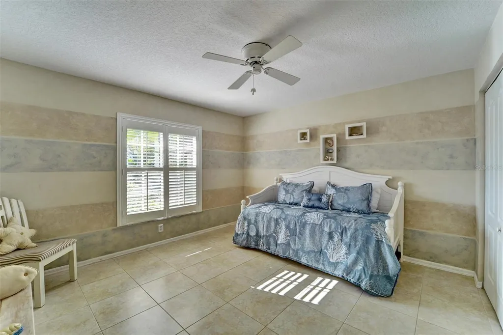 Tarpon Springs FL 34689