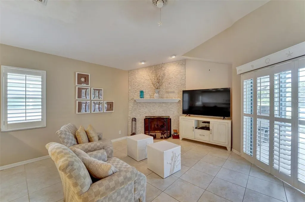 Tarpon Springs FL 34689