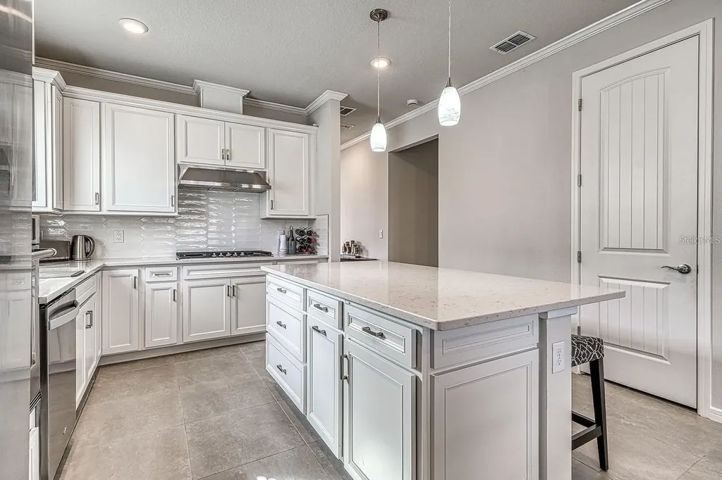 2505 Cliff Way St Cloud FL 34771