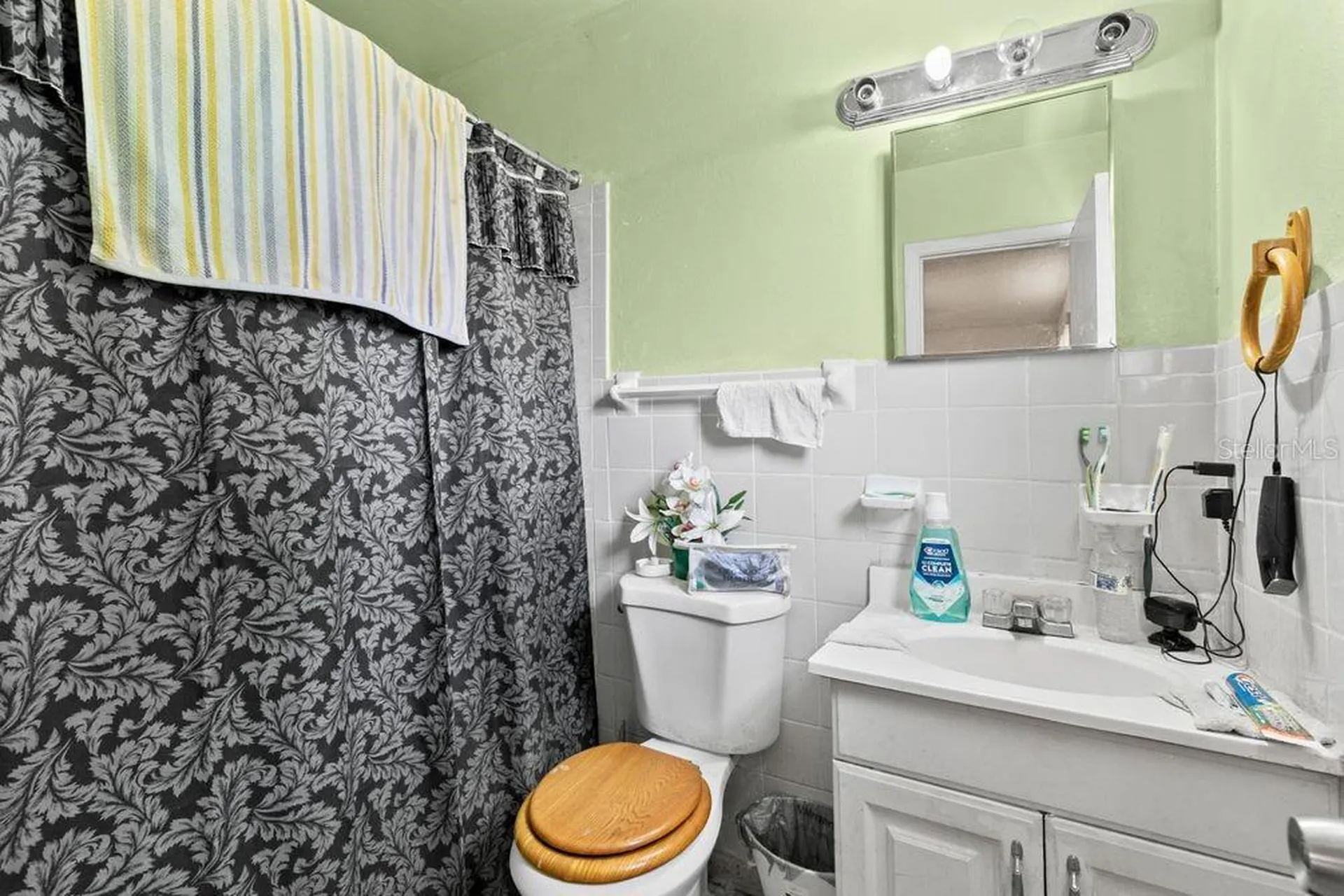 1211 Poppy Avenue Orlando FL 32811