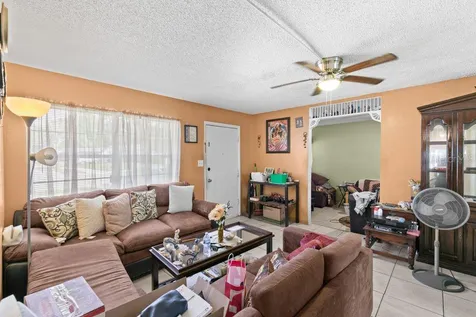 1211 Poppy Avenue Orlando FL 32811