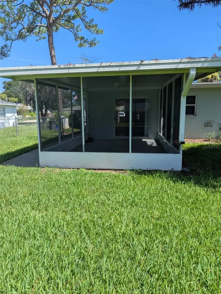 314 Roslyn Avenue New Smyrna Beach FL 32168