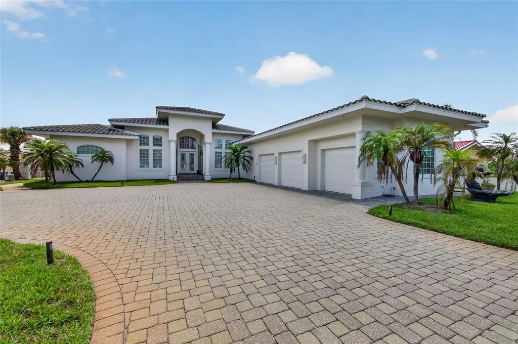 3020 S Peninsula Drive Daytona Beach Shores FL 32118