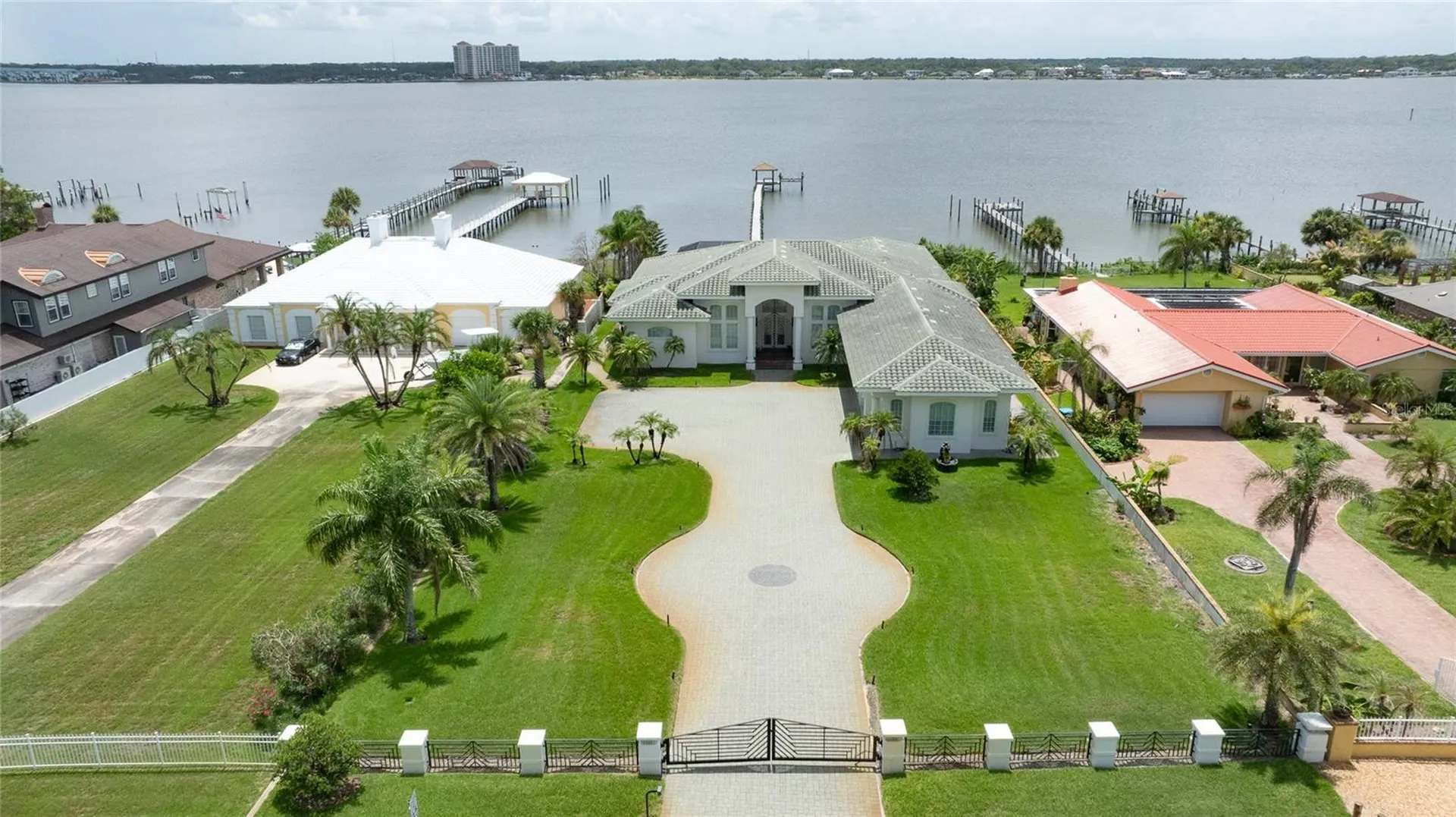 3020 S Peninsula Drive Daytona Beach Shores FL 32118