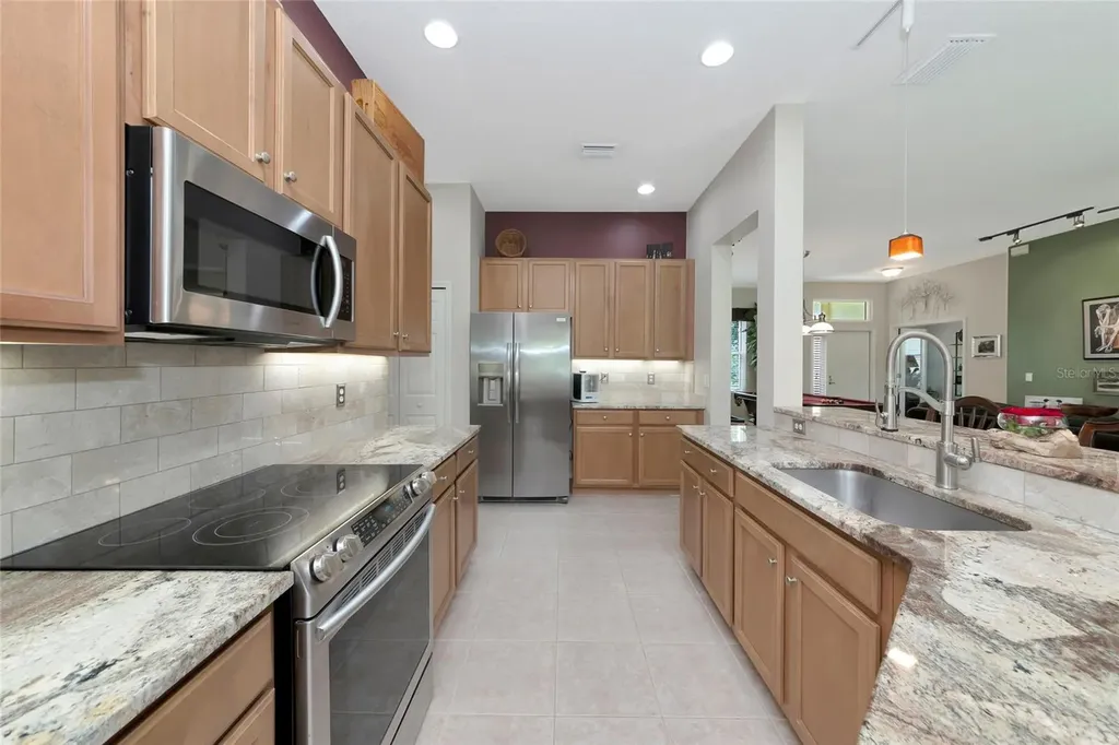5720 43rd Court E Bradenton FL 34203