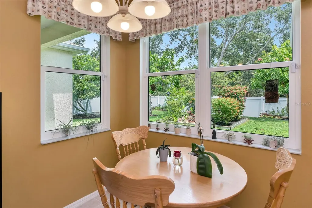 5720 43rd Court E Bradenton FL 34203