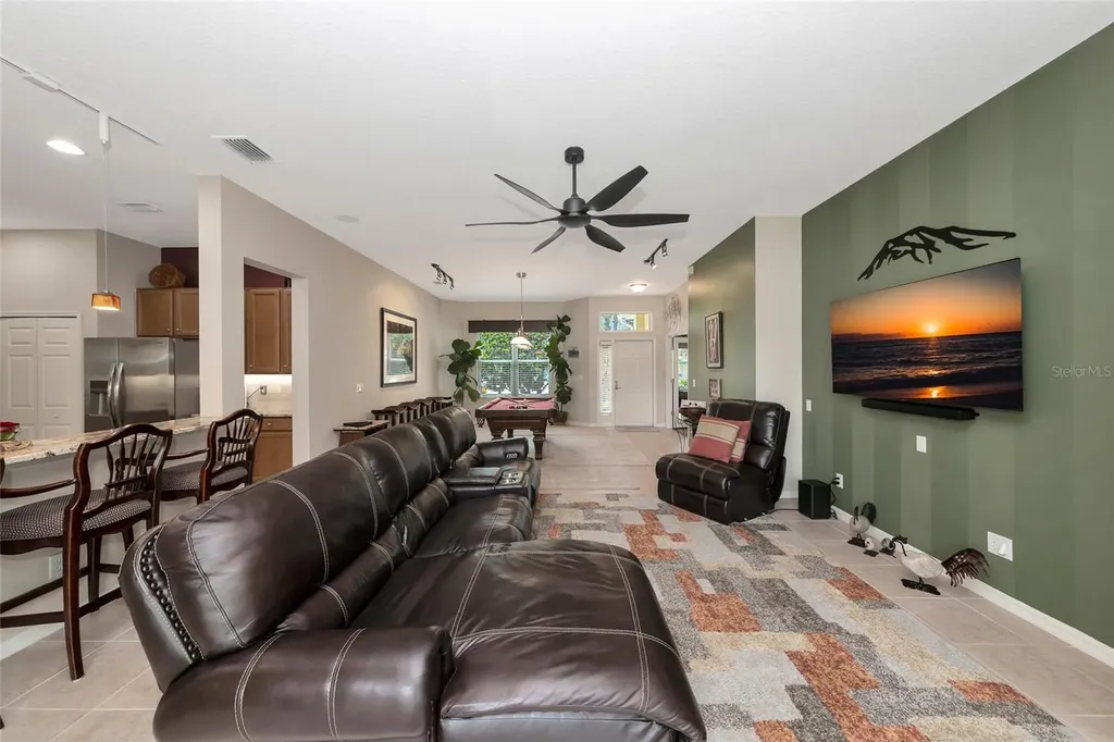 5720 43rd Court E Bradenton FL 34203