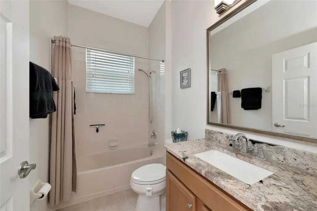 5720 43rd Court E Bradenton FL 34203