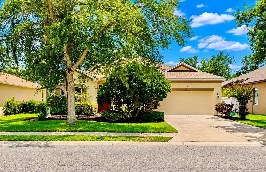 5720 43rd Court E Bradenton FL 34203
