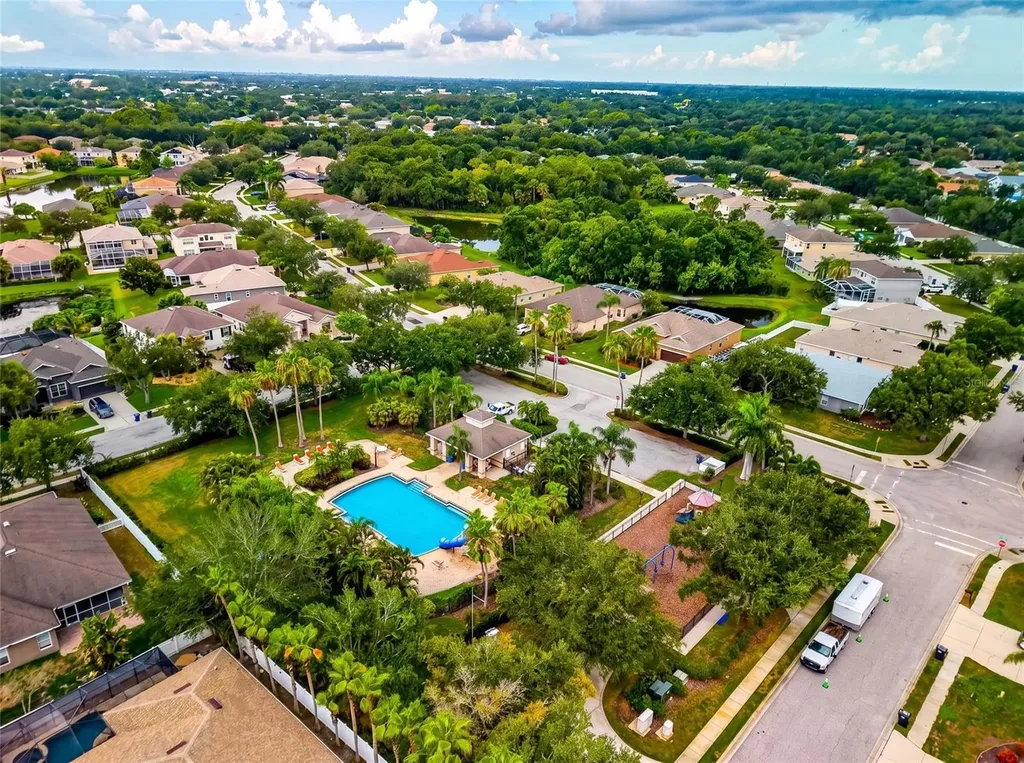 5720 43rd Court E Bradenton FL 34203