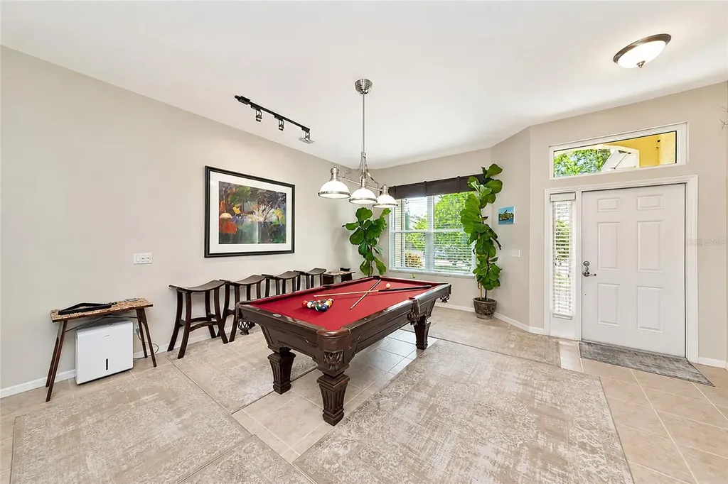 5720 43rd Court E Bradenton FL 34203