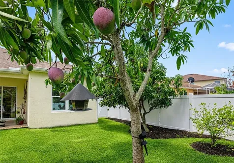 5720 43rd Court E Bradenton FL 34203