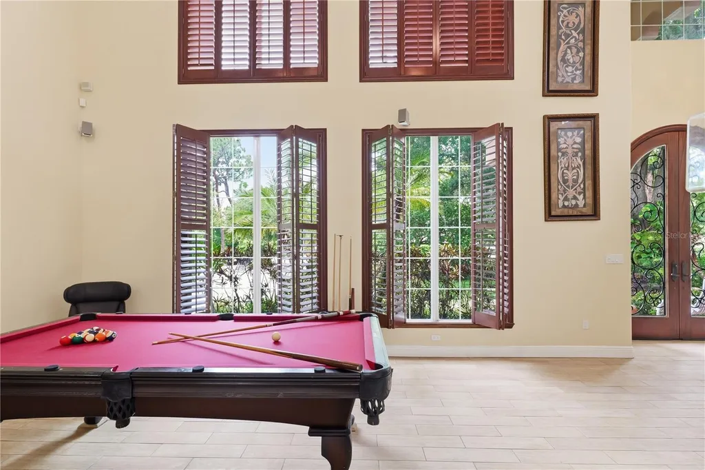 10307 Reclinata Lane Tampa FL 33618