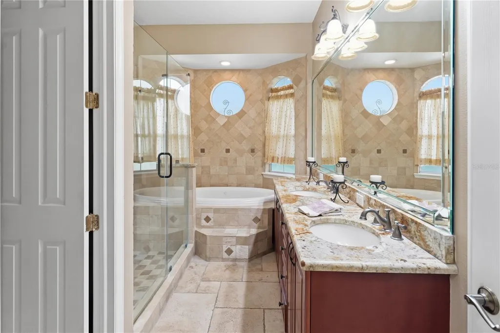 10307 Reclinata Lane Tampa FL 33618