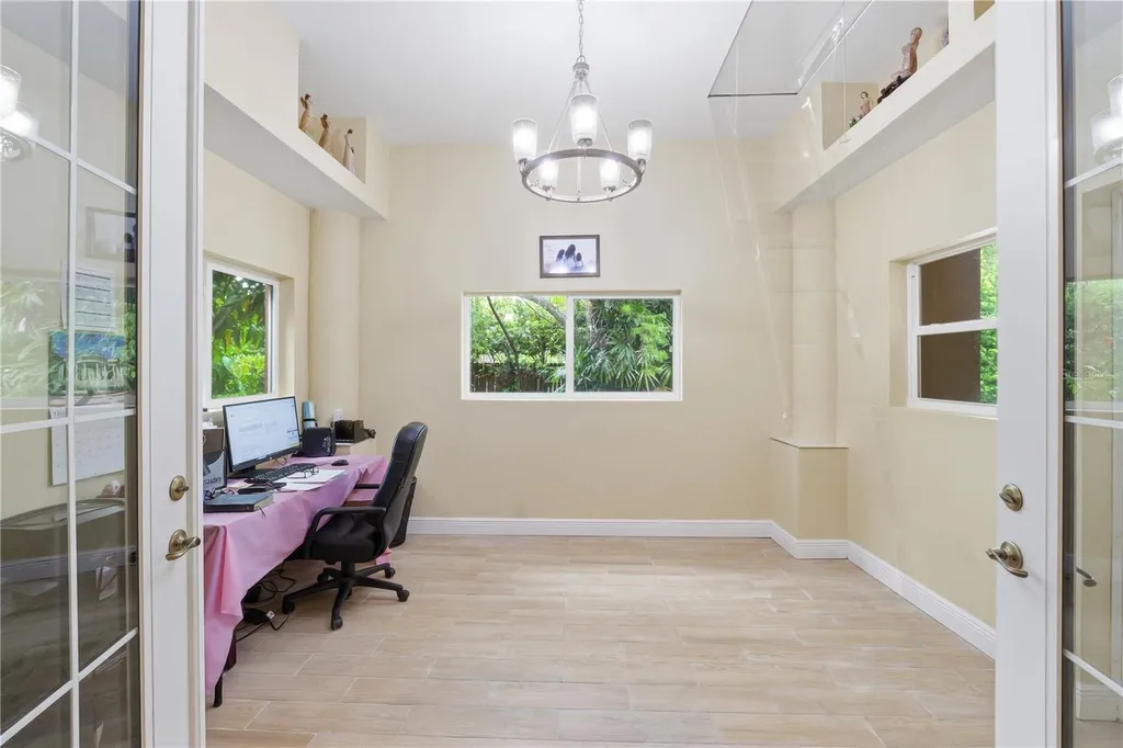 10307 Reclinata Lane Tampa FL 33618