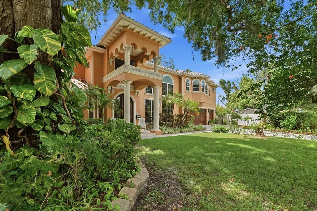 10307 Reclinata Lane Tampa FL 33618
