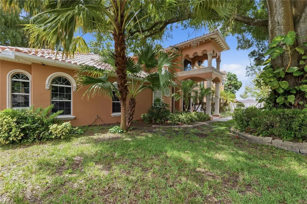 10307 Reclinata Lane Tampa FL 33618