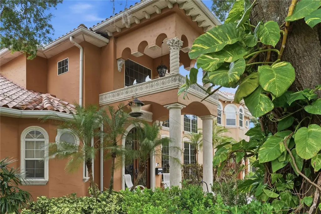 10307 Reclinata Lane Tampa FL 33618