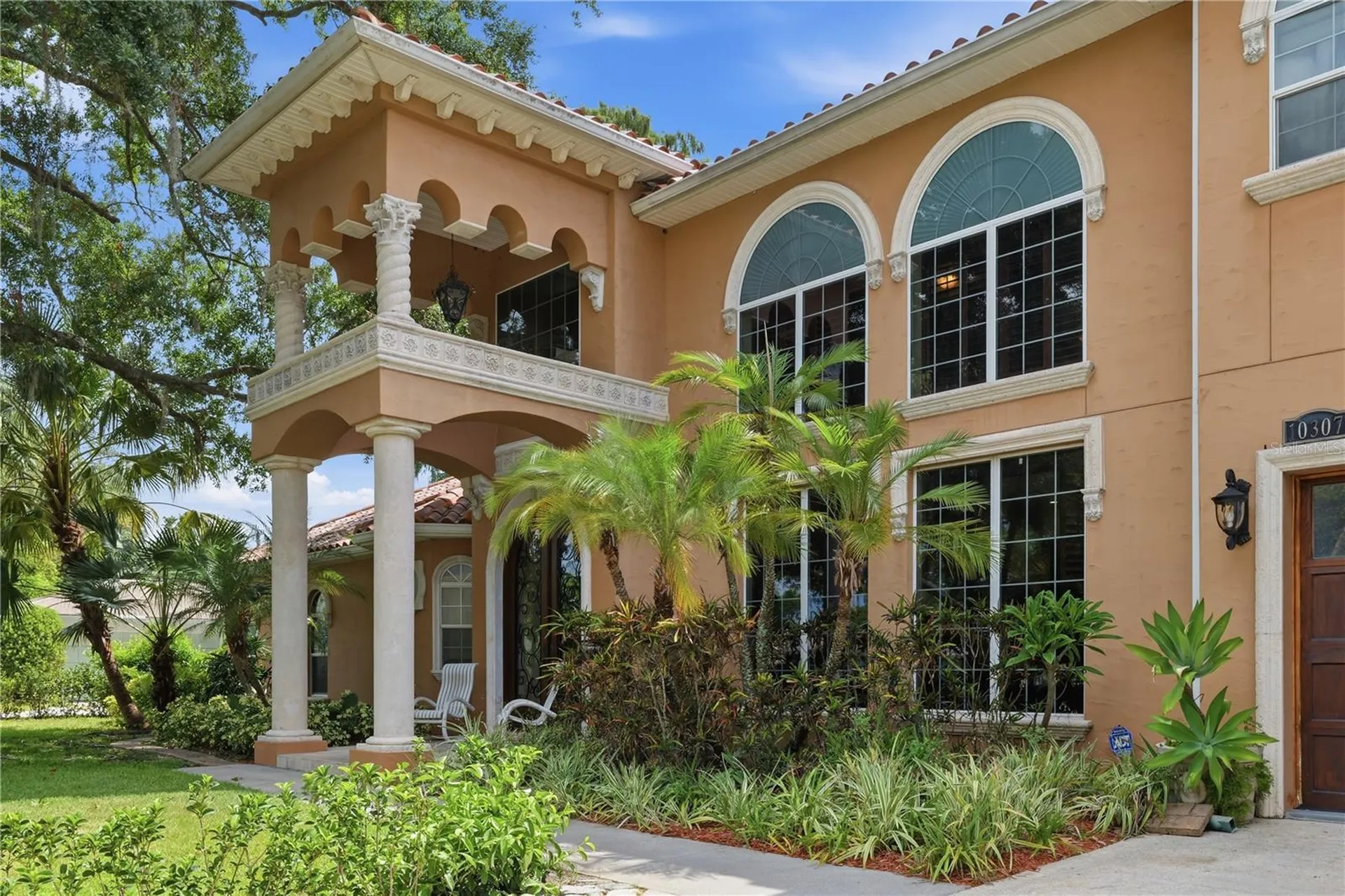 10307 Reclinata Lane Tampa FL 33618