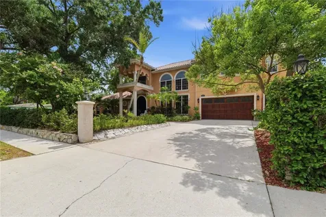 10307 Reclinata Lane Tampa FL 33618