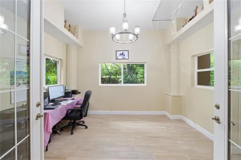 10307 Reclinata Lane Tampa FL 33618