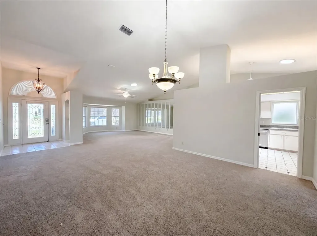 27305 Racquet Circle Leesburg FL 34748