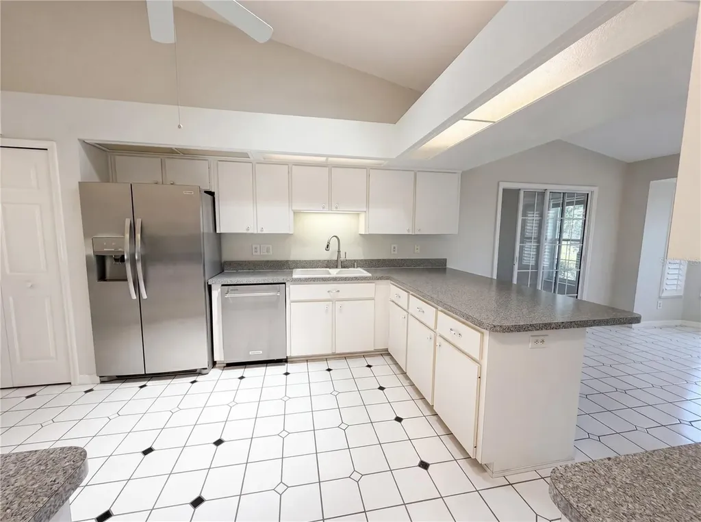 27305 Racquet Circle Leesburg FL 34748