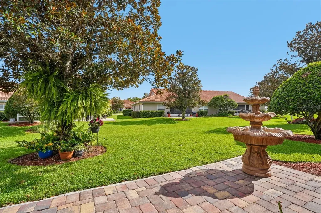 10172 Mainsail Drive Oxford FL 34484