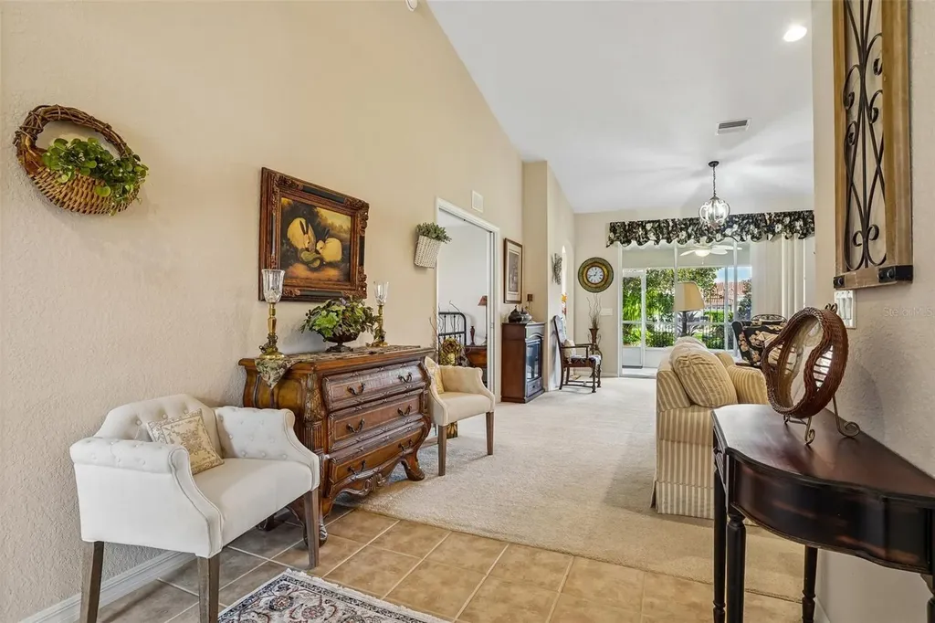 10172 Mainsail Drive Oxford FL 34484