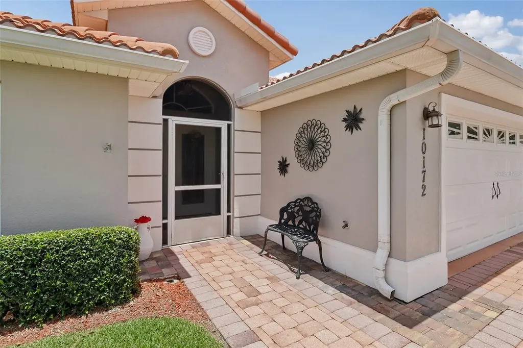 10172 Mainsail Drive Oxford FL 34484