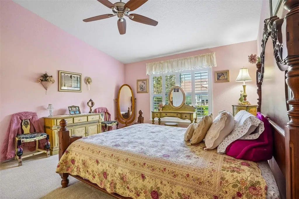 10172 Mainsail Drive Oxford FL 34484
