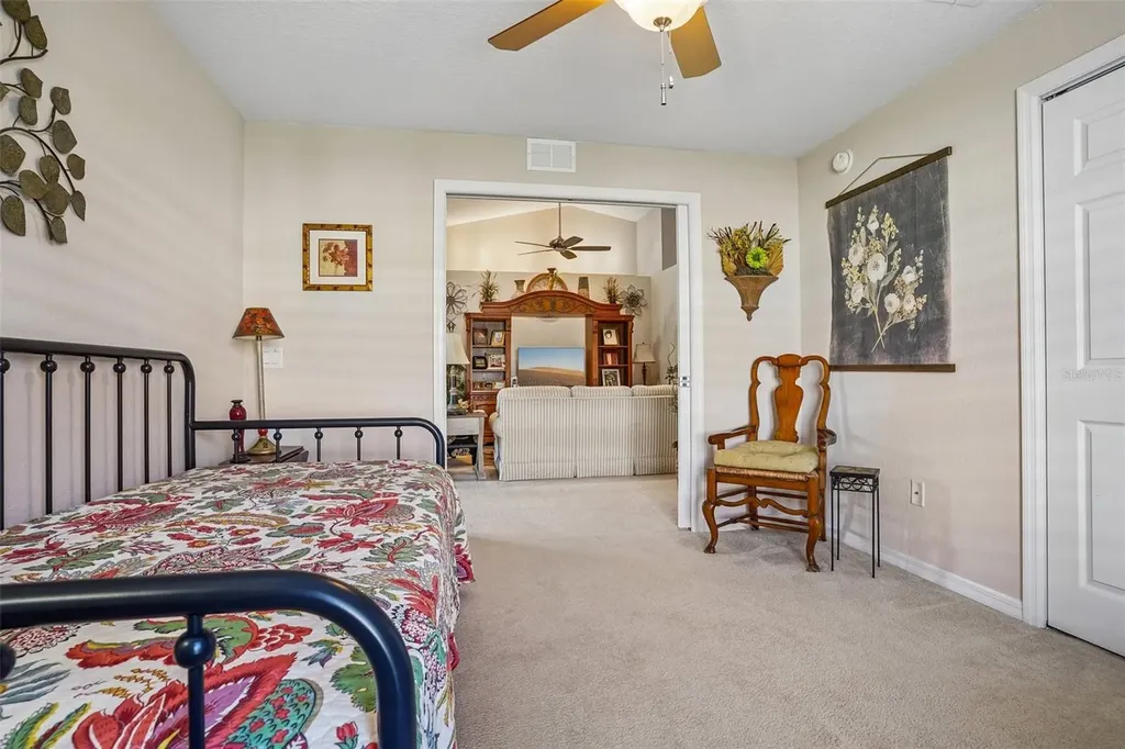 10172 Mainsail Drive Oxford FL 34484