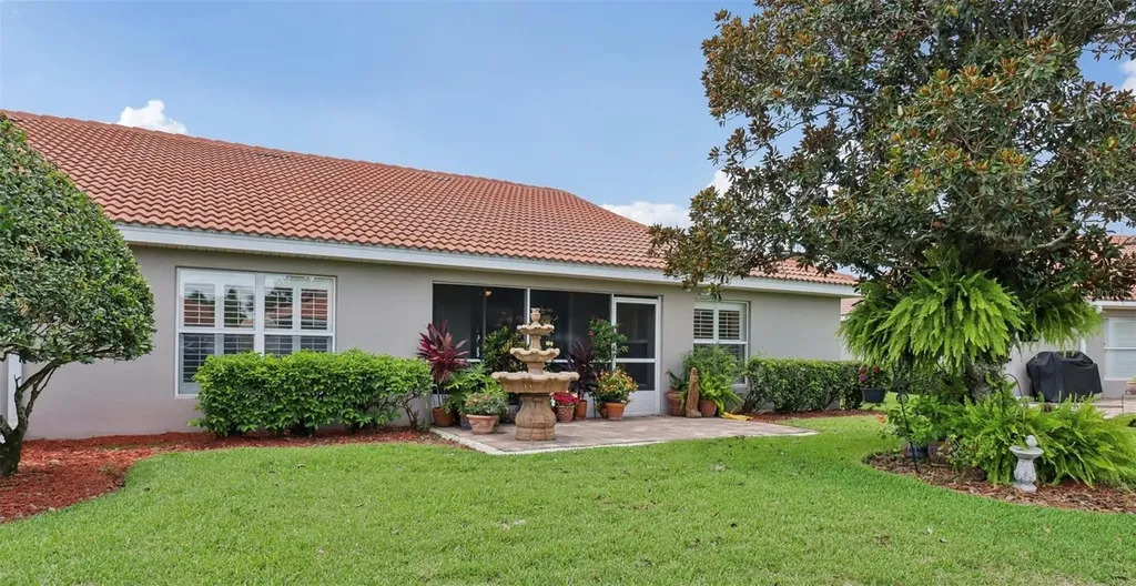10172 Mainsail Drive Oxford FL 34484
