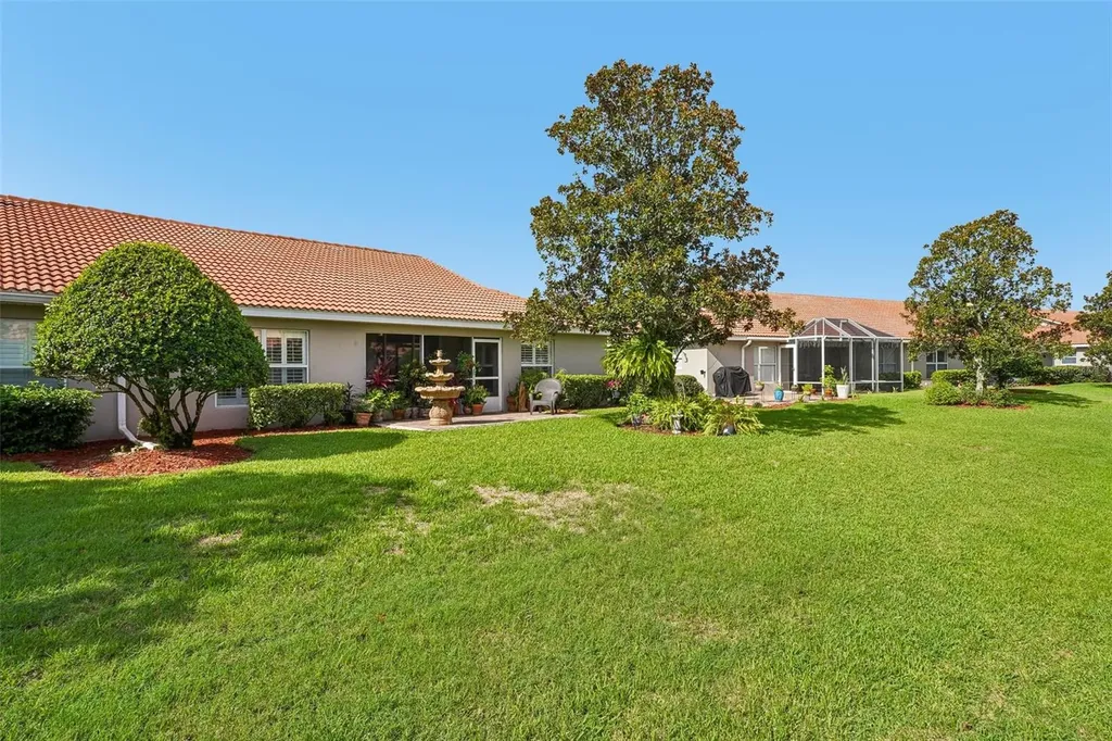 10172 Mainsail Drive Oxford FL 34484