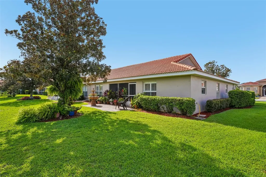 10172 Mainsail Drive Oxford FL 34484