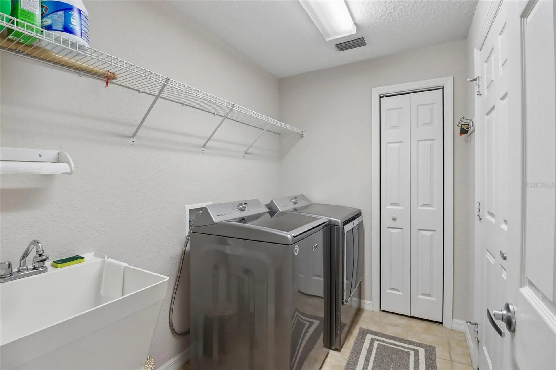 10172 Mainsail Drive Oxford FL 34484